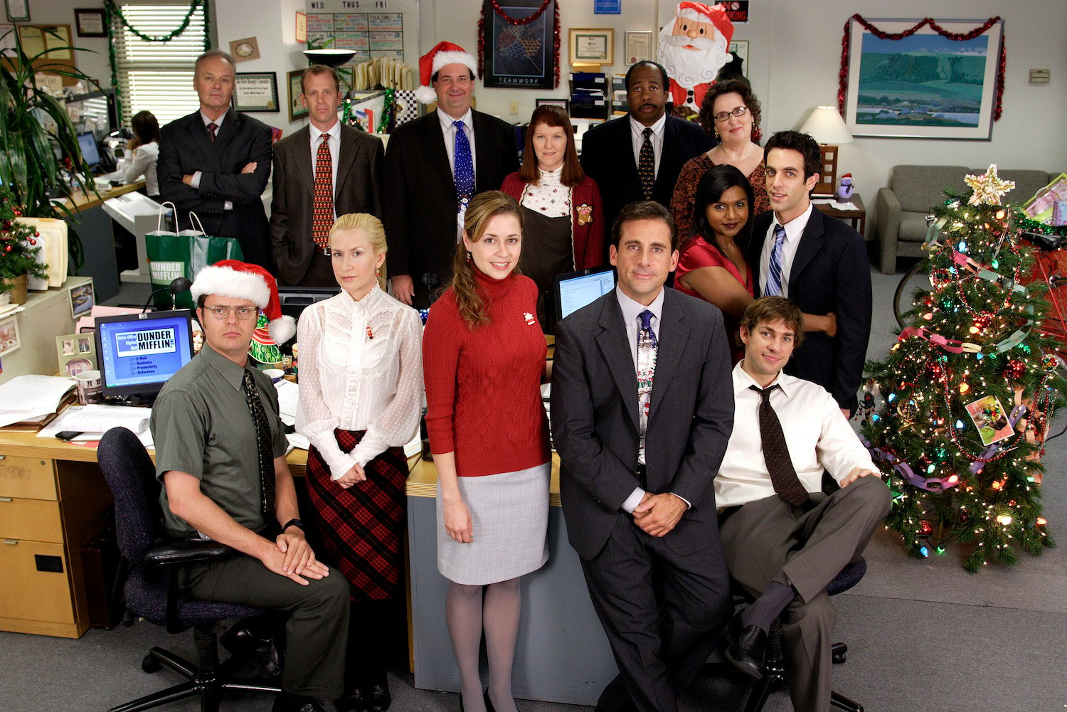 The Office': Steve Carell Improvised 1 Iconic Moment That Became a Popular  Meme