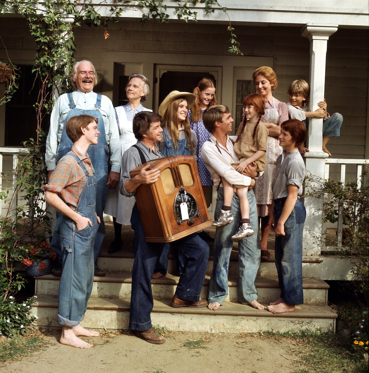 The cast of the Waltons in 1974