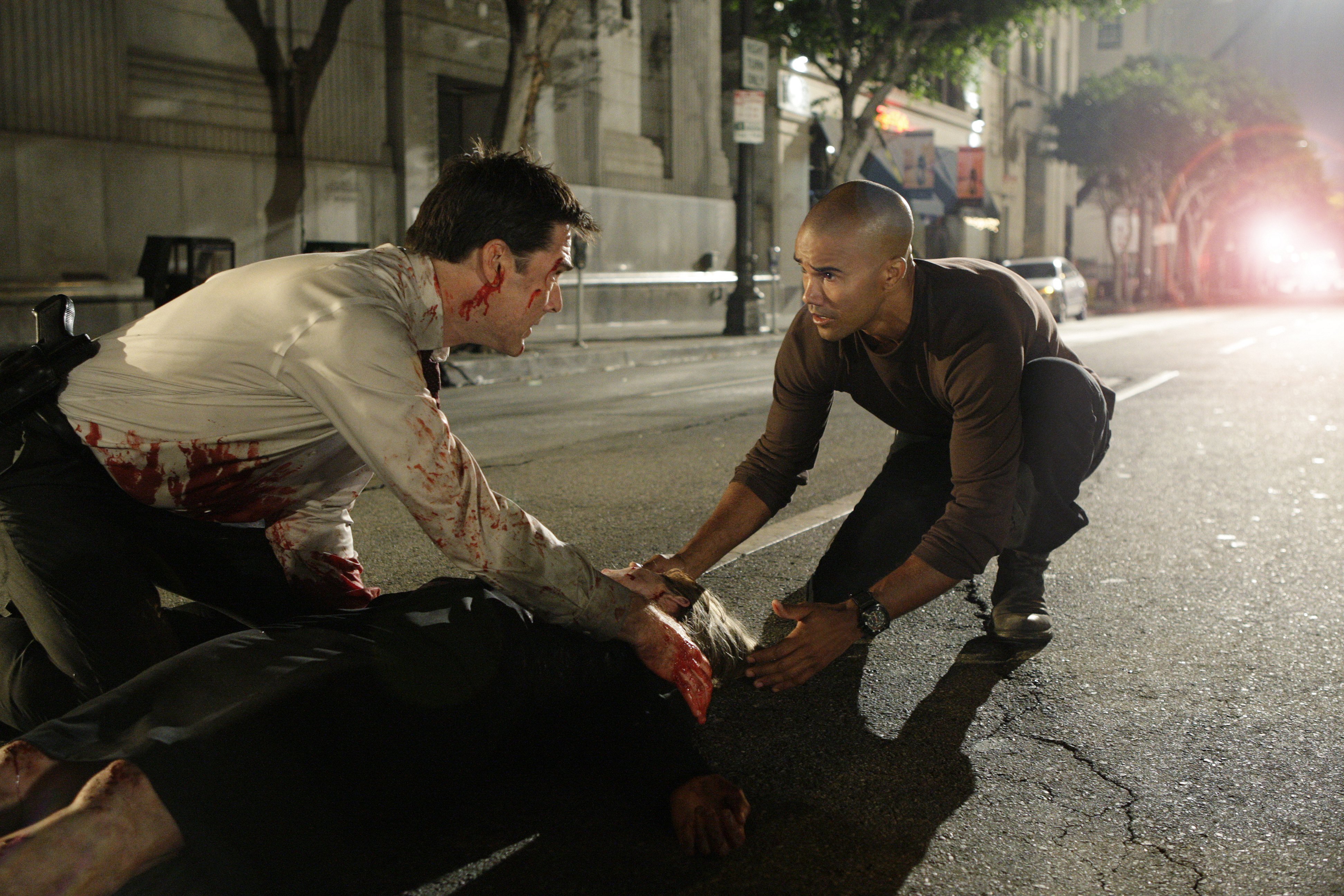 Thomas Gibson and Shemar Moore in Criminal Minds