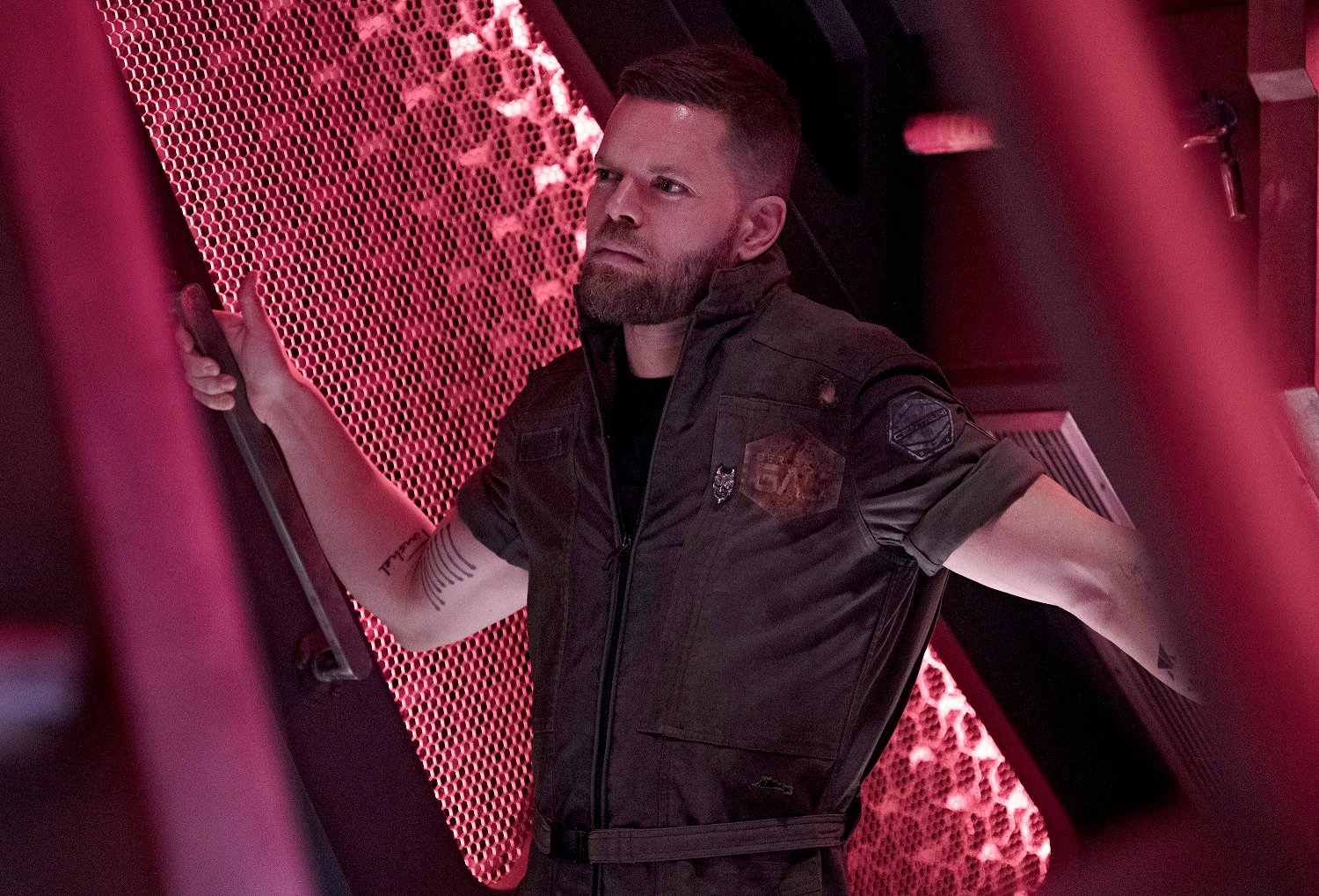 Wes Chatham as Amos Burton on The Expanse
