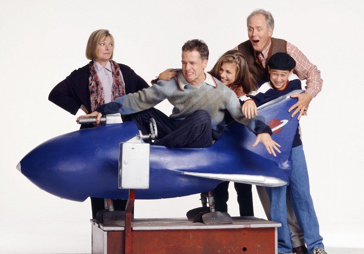 Pictured: (l-r) Jane Curtin as Dr. Mary Albright, French Stewart as Harry Solomon, Kristen Johnston as Sally Solomon, John Lithgow as Dr. Dick Solomon, Joseph Gordon-Levitt as Tommy Solomon