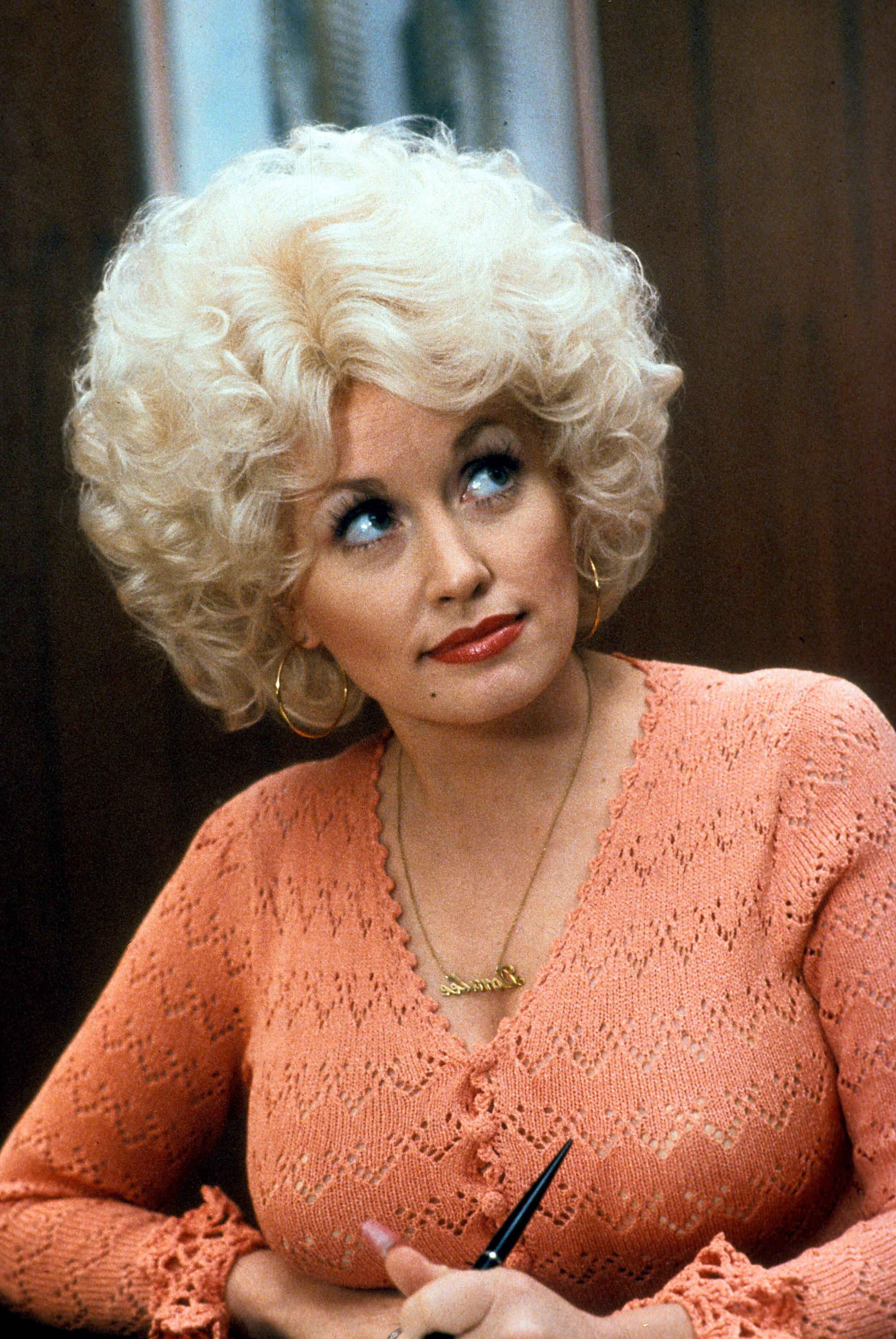 9 to 5: Dolly Parton