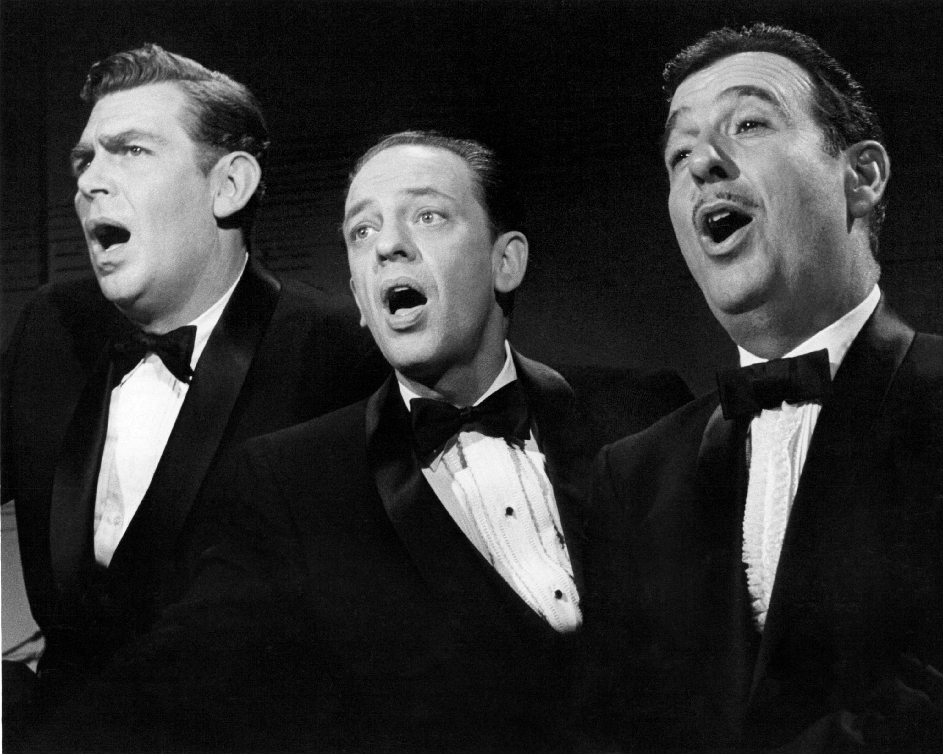 American actors (left to right) Andy Griffith (1926 - 2012), Don Knotts (1924 - 2006) and Jack Dodson (1931 - 1994) singing, circa 1965. They play Andy Taylor, Barney Fife and Howard Sprague, respectiThe Andy Griffith Show'.