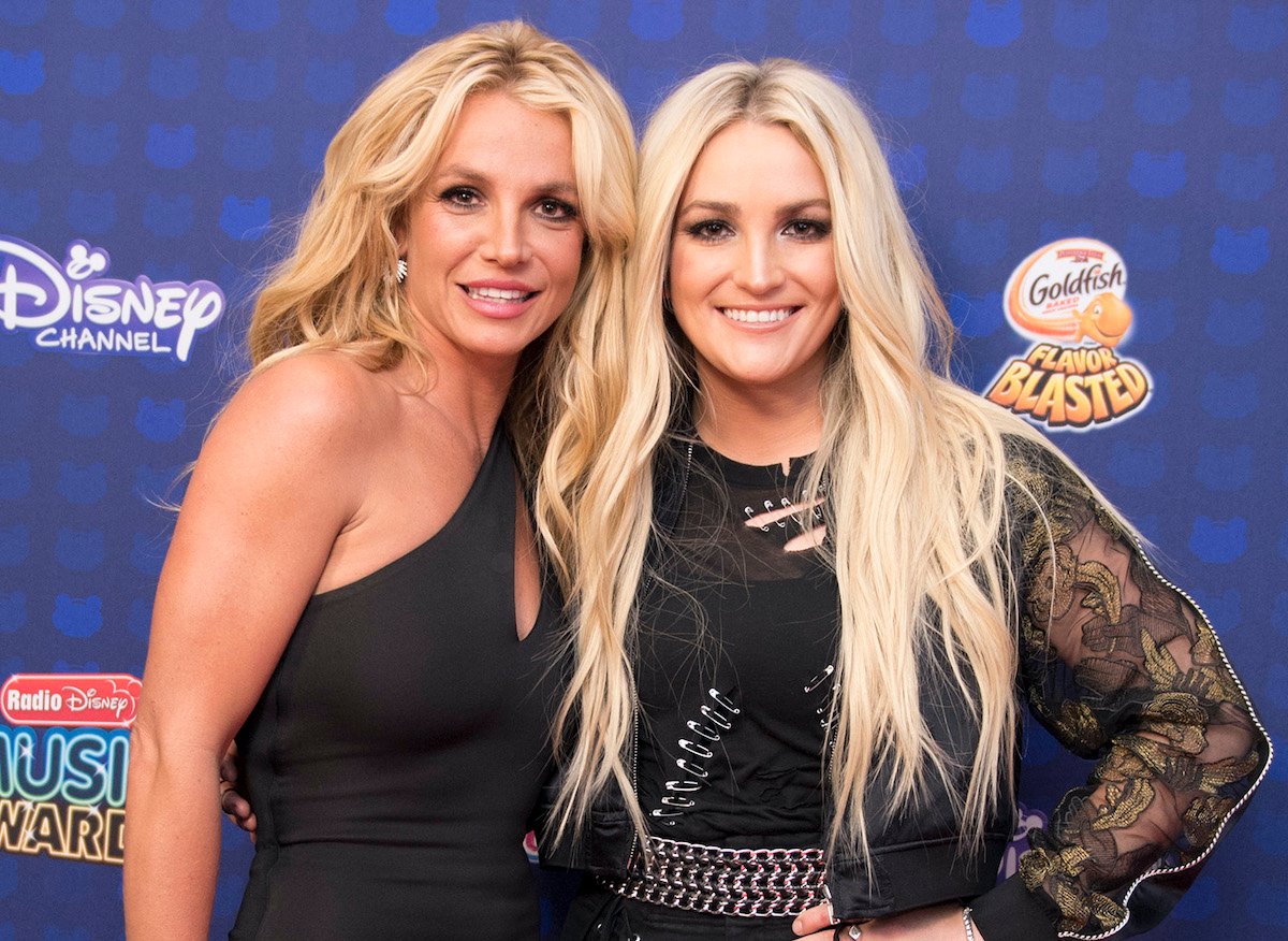 Britney Spears and Jamie Lynn Spears arrive at the 2017 Radio Disney Music Awards | Image Group LA/Disney Channel via Getty Images