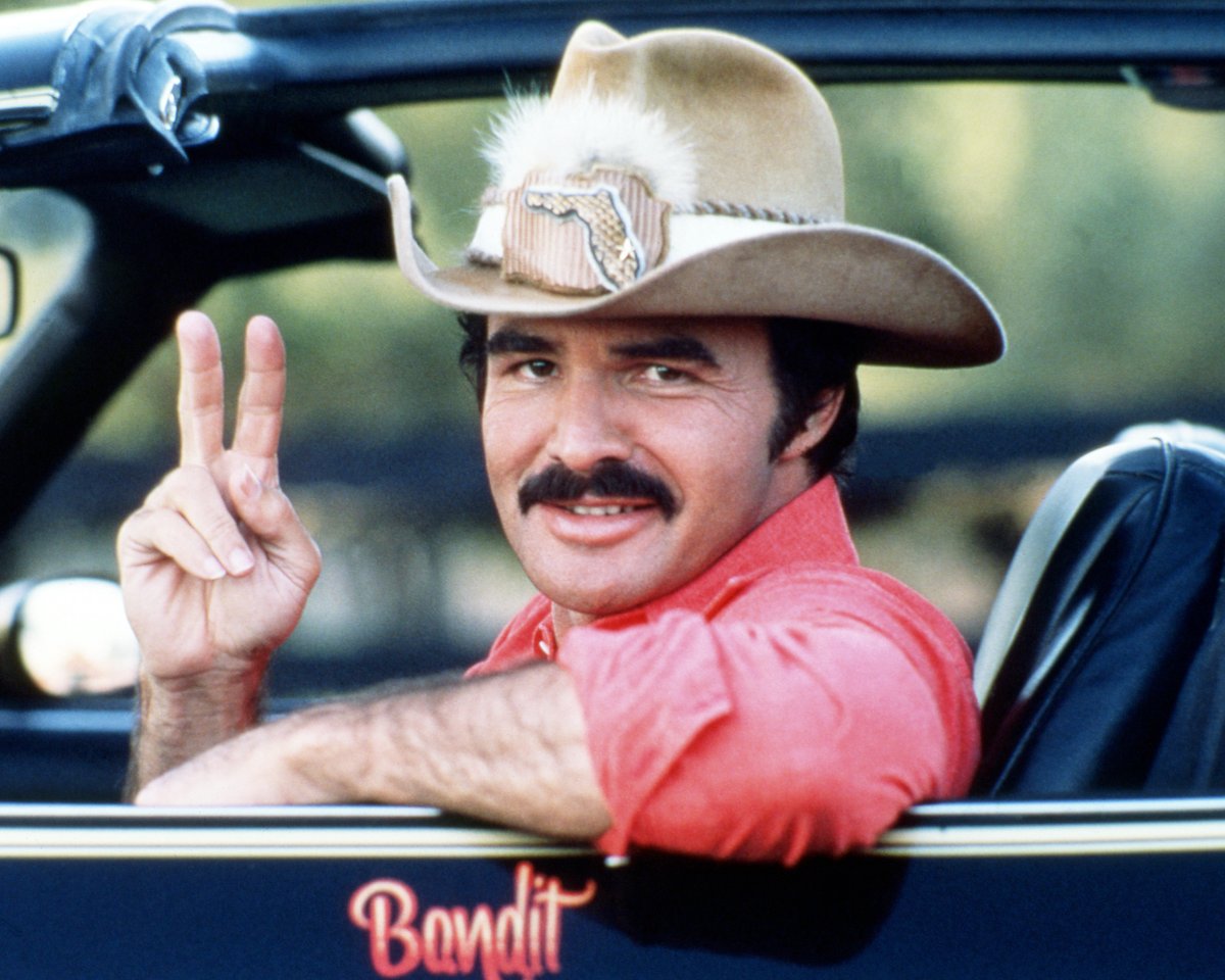 Burt Reynolds in Smokey and the Bandit