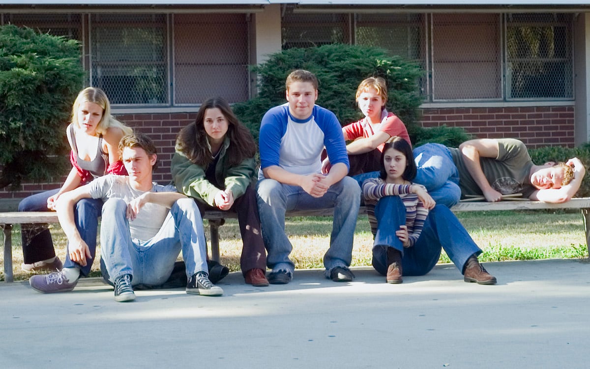 Busy Philipps as Kim Kelly, James Franco as Daniel Desario, Linda Cardellini as Lindsay Weir, Seth Rogan as Ken Miller, Stacy Hogue as Stacy, Lizzy Caplan as Sara, Jason Segel as Nick Andopolis