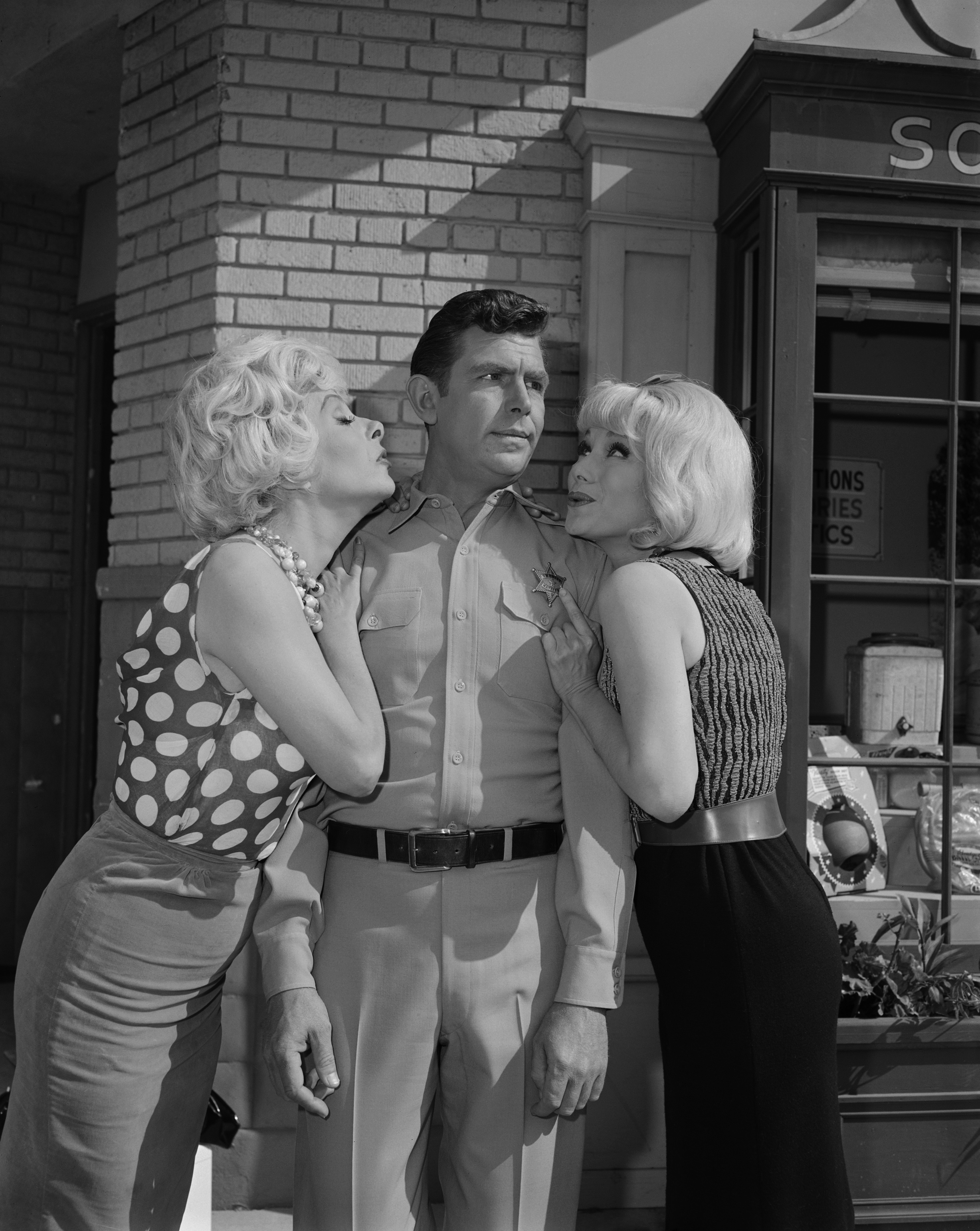 Andy Griffith, center, as Sheriff Andy Taylor surrounded by 'The Andy Griffith Show's 'Fun Girls' Jean Carson and Joyce Jameson, 1964