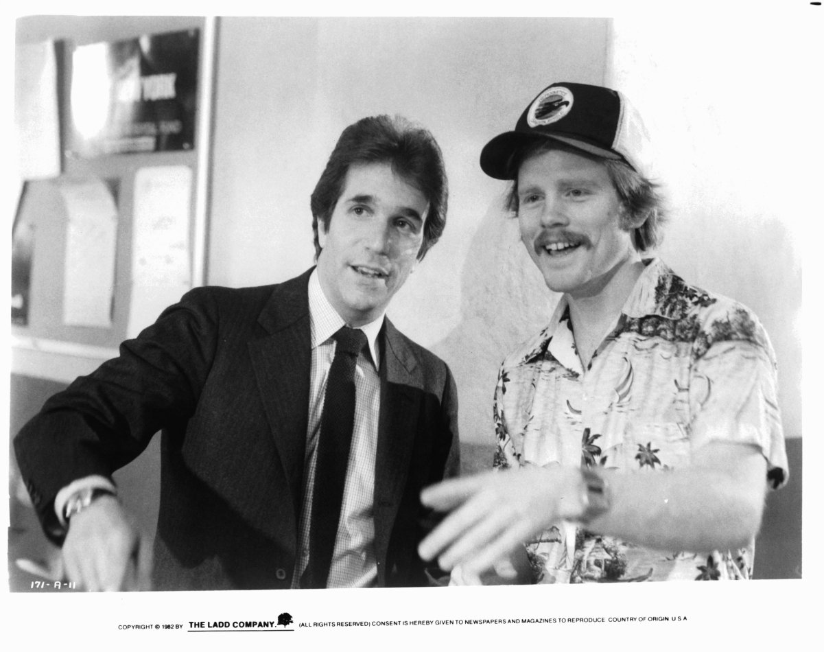 Henry Winkler as Chuck Lumley with director Ron Howard on the set of 'Night Shift', 1982