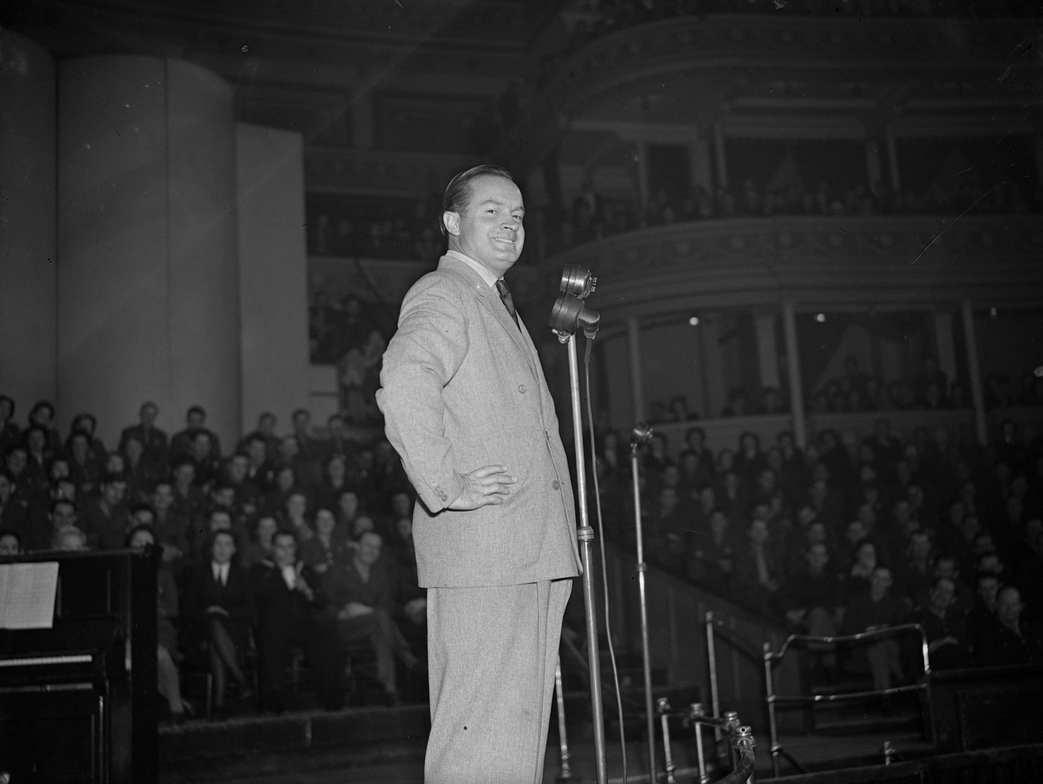 Bob Hope in 1945