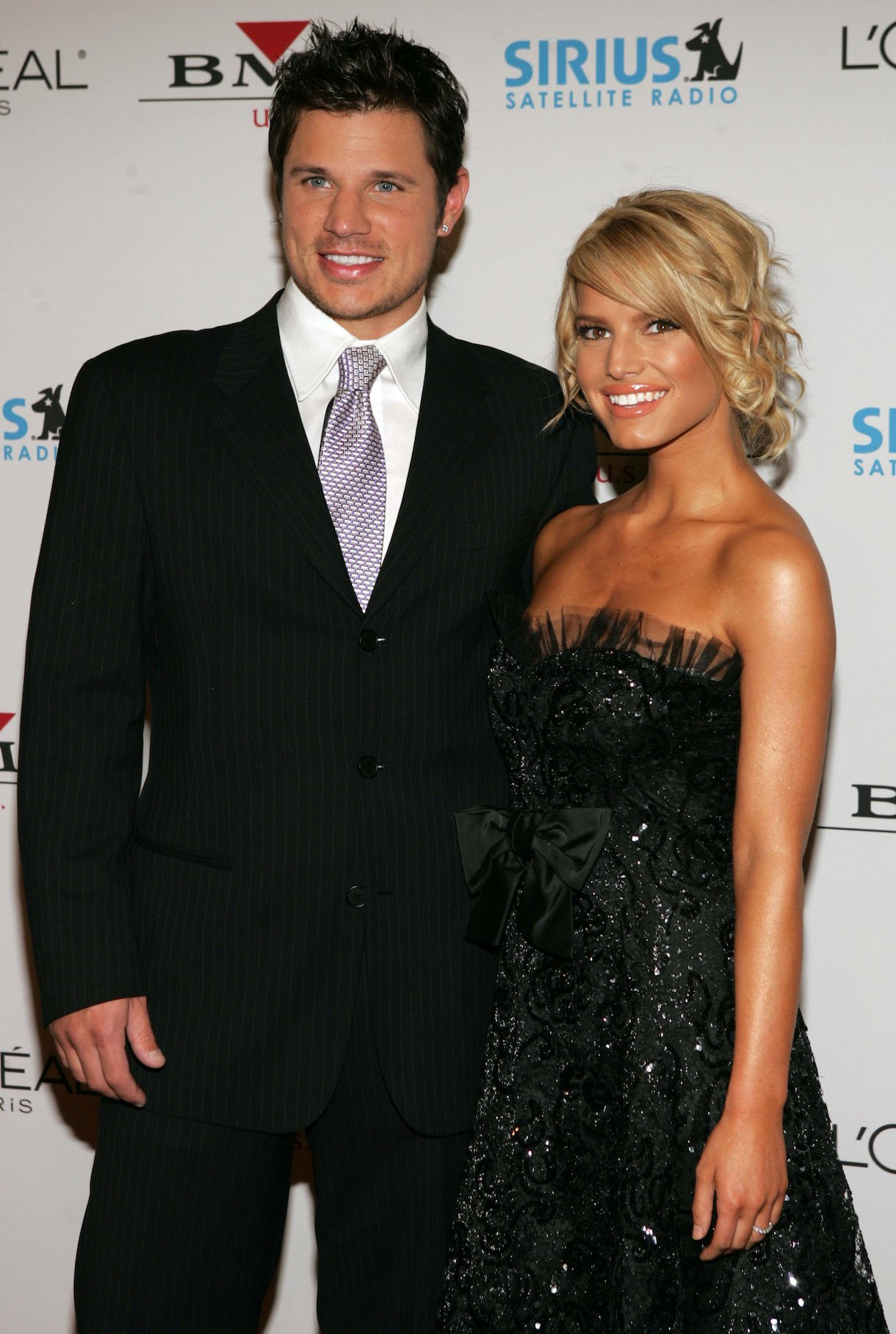 Singers Nick Lachey Jessica Simpson arrive at the Clive Davis Annual Grammy Party at the Beverly Hills Hotel on February 12, 2005