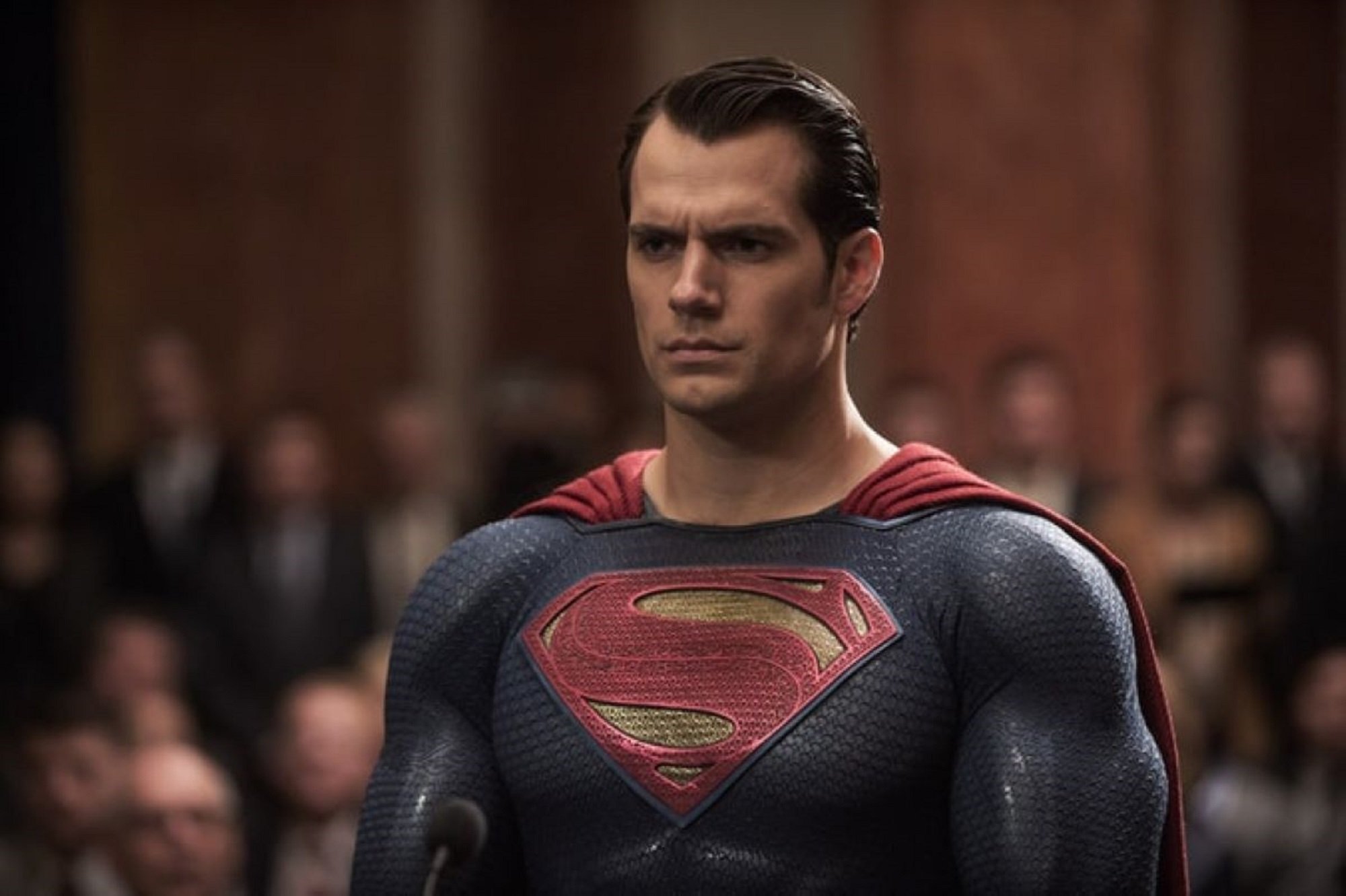 Henry Cavill dressed as Superman in the courtroom scene of 'Batman v Superman Dawn of Justice'