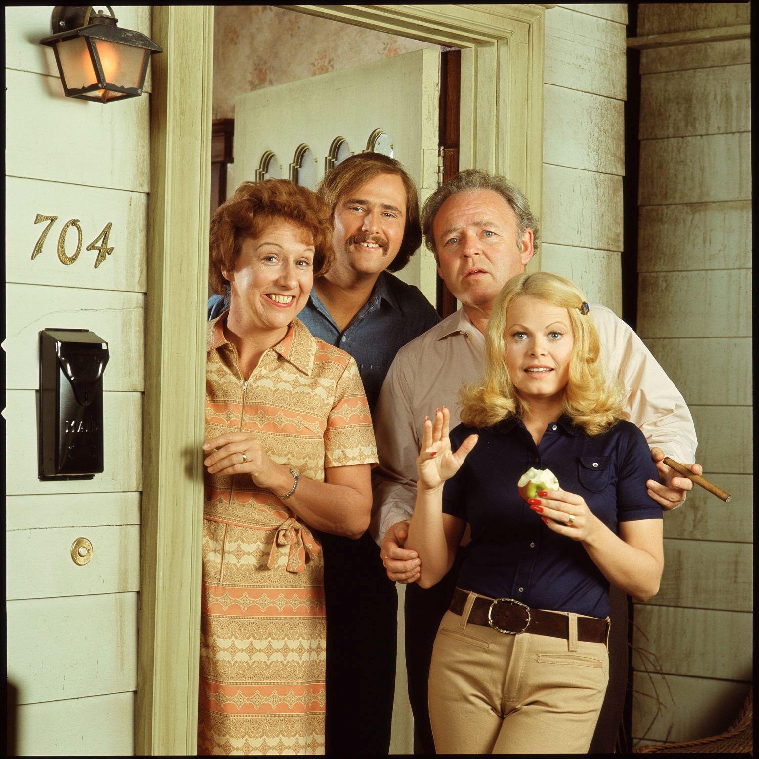 Jean Stapleton, Rob Reiner, Carroll O'Connor, and Sally Struthers in 'All In The Family'