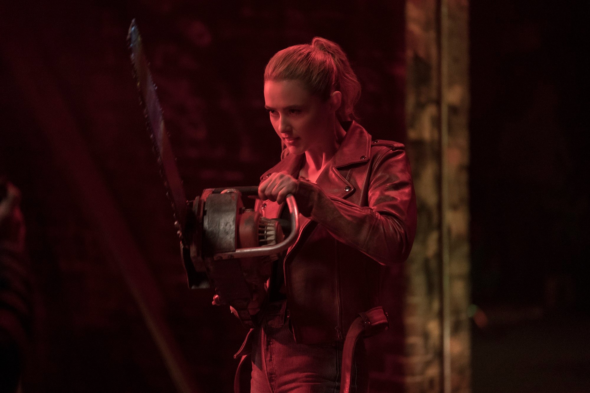 Kathryn Newton with a chainsaw in Freaky