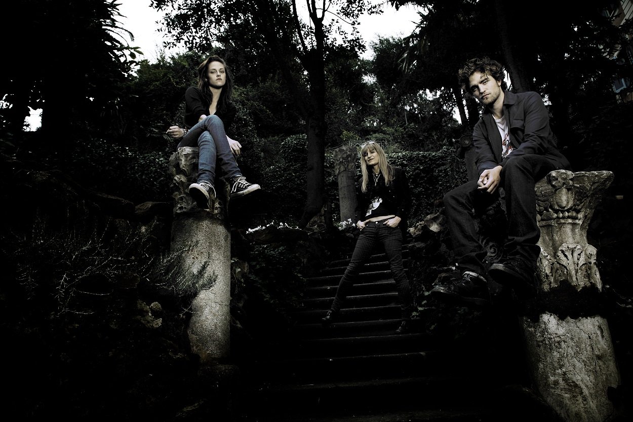 Twilight cast and director: Kristen Stewart, Catherine Hardwicke, and Robert Pattinson at the 2008 Rome Film Festival