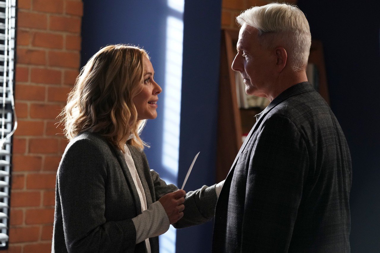 Maria Bello and Mark Harmon on NCIS