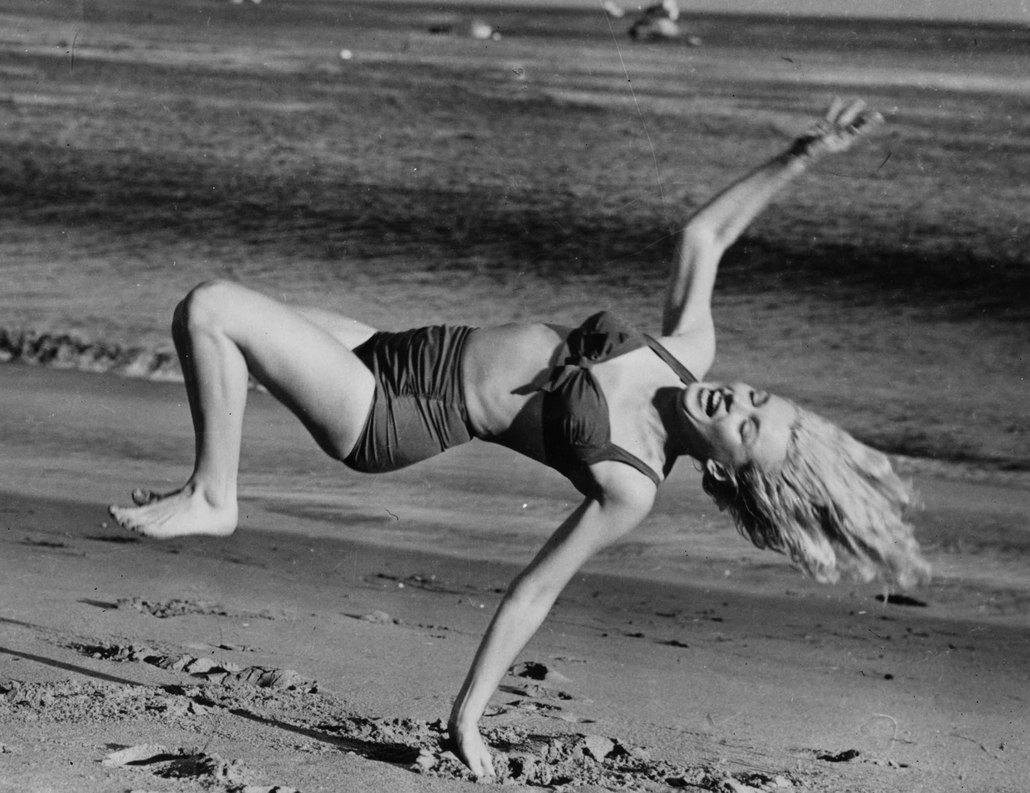 Marilyn Monroe at the beach | L J Willinger/Getty Images