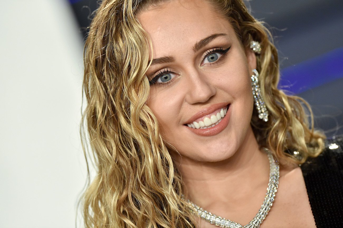 Has Miley Cyrus ever had a girlfriend?