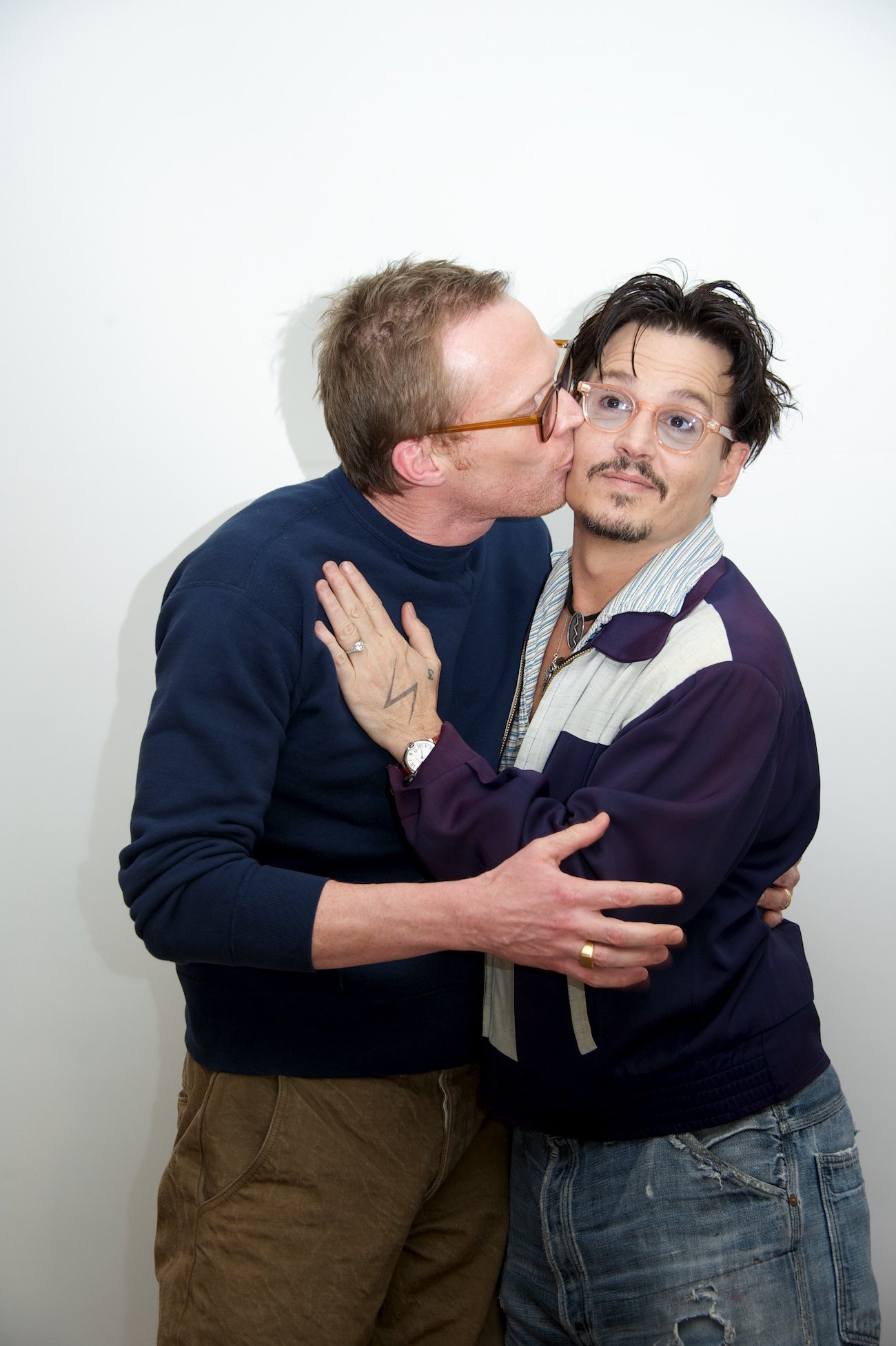 Paul Bettany kissing Johnny Depp on the cheek, 'Transcendence' Press Conference