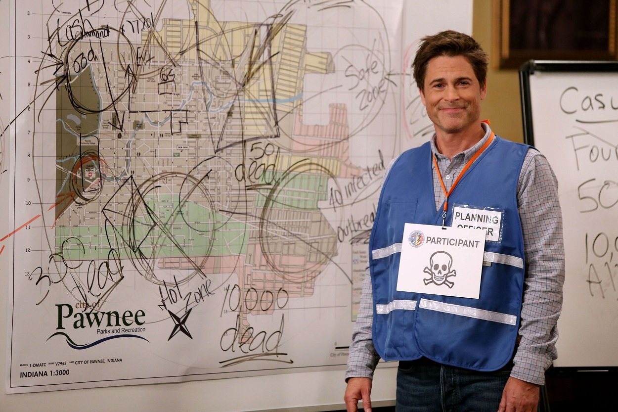 Rob Lowe on set of Parks and Recreation Season 5