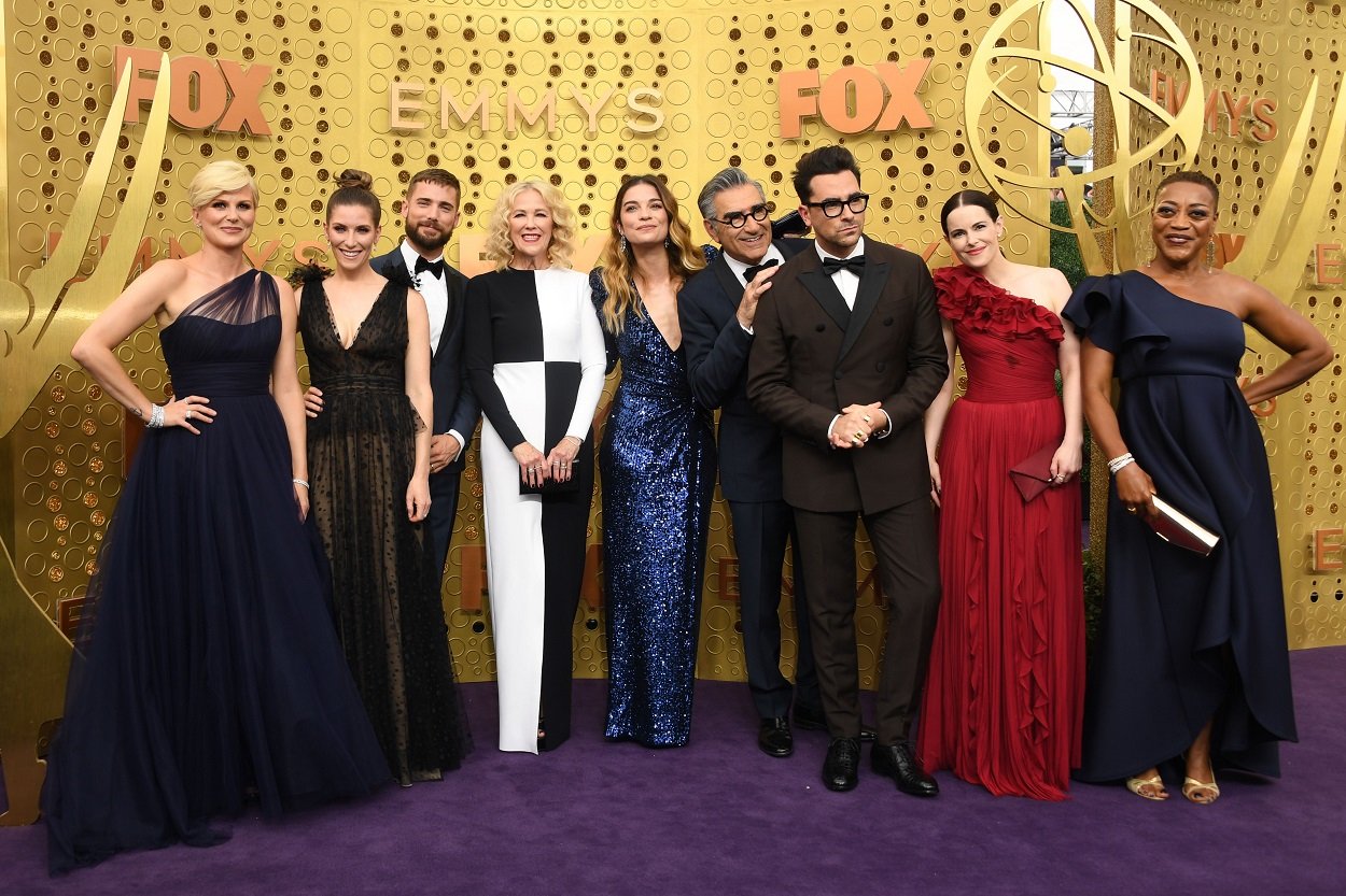 The Schitt's Creek cast arrives to the 2019 Emmys