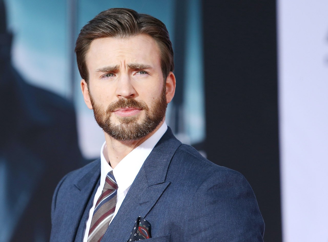 Chirs Evans arrives the premiere of "Captain America: The Winter Soldier"