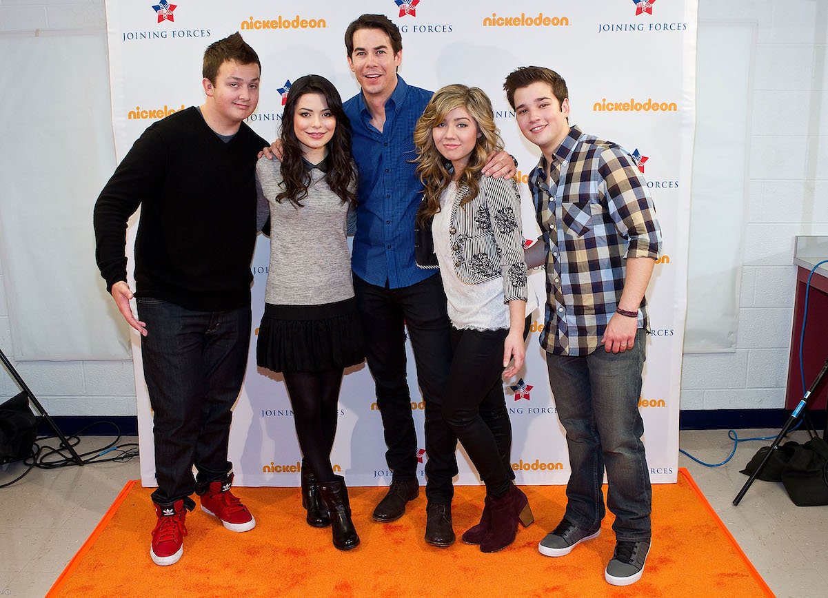 Where can you watch 'iCarly'