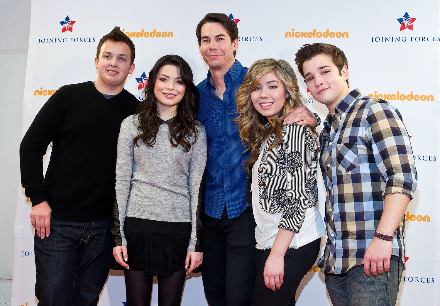 Cast of iCarly Noah Munck, Miranda Cosgrove, Jerry Trainor, Jeanette McCurdy and Nathan Kress at a special military family screening of Nickelodeon's iCarly: iMeet The First Lady