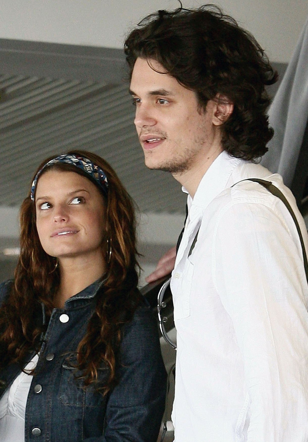 John Mayer and Jessica Simpson at Perth Airport