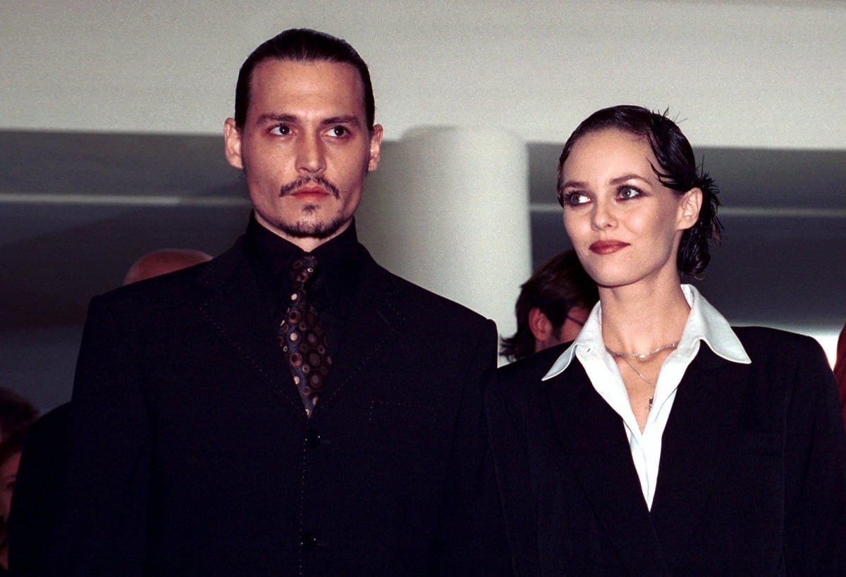 Johnny Depp and Vanessa Paradis attended the presentation of the film 'From Hell' in 2001. 