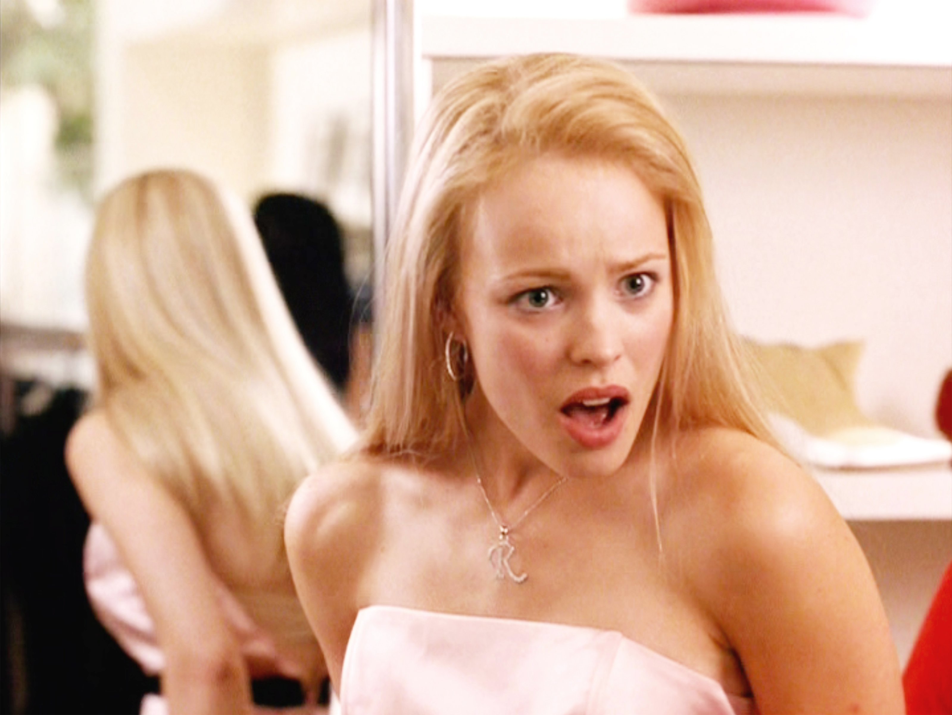 Regina George near a mirror