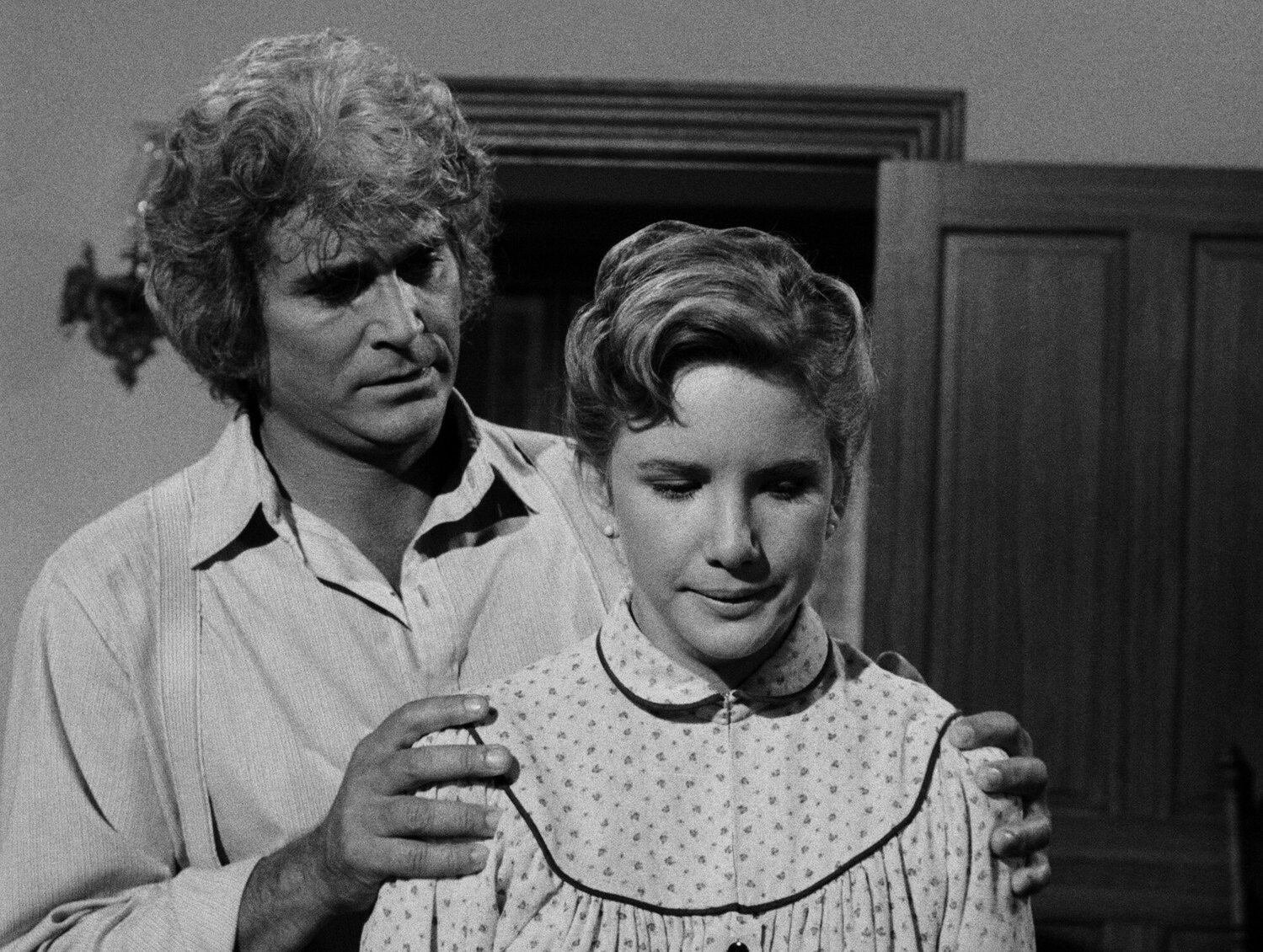 Michael Landon and Melissa Gilbert in "Little House: Look Back to Yesterday" Air Date 12/12/1983