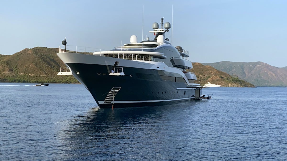  90-metre long luxury Mega yatch 'Dar', took prize for Motor Yacht of the Year