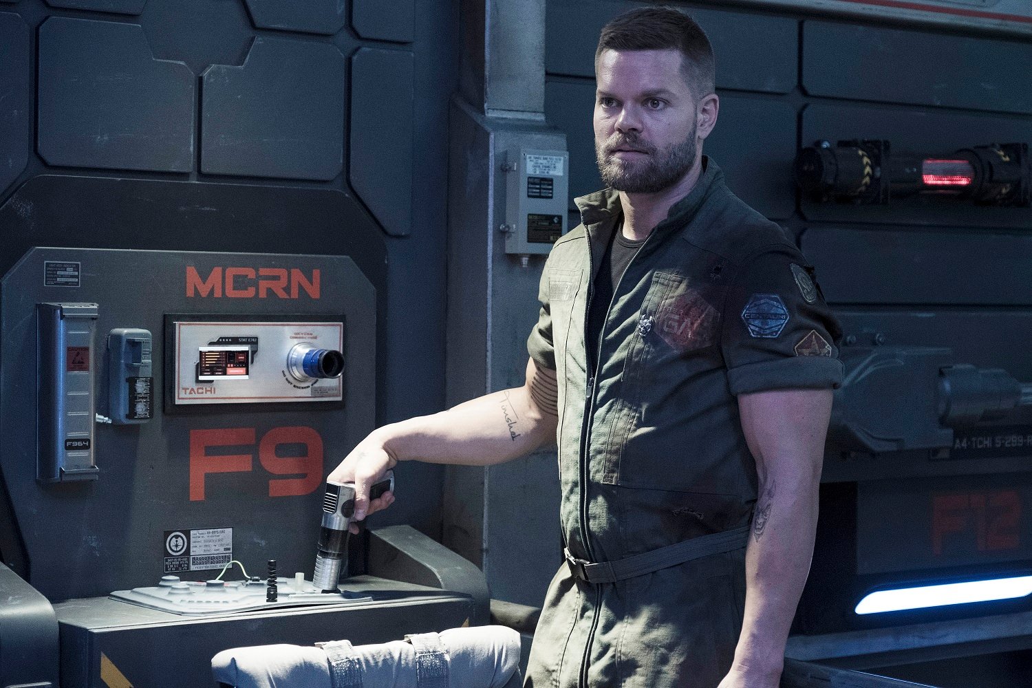 Wes Chatham as Amos Burton in The Expanse