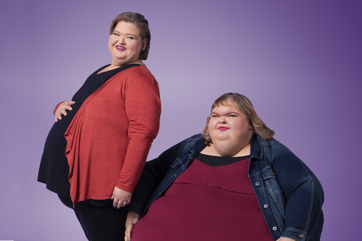 Portrait of Amy Slaton and Tammy Slaton of 1000-lb Sisters