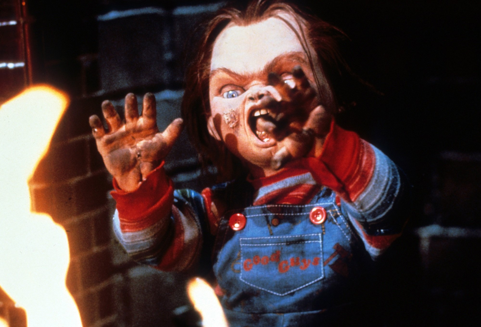 'Child's Play' killer doll Chucky gets burned in the fire place