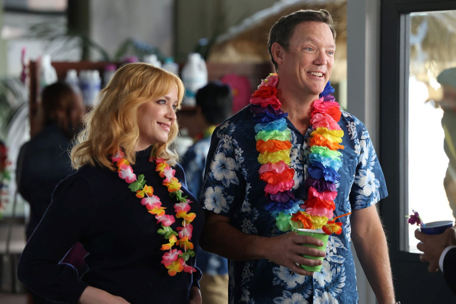 Christina Hendricks and Matthew Lillard in 'Good Girls'