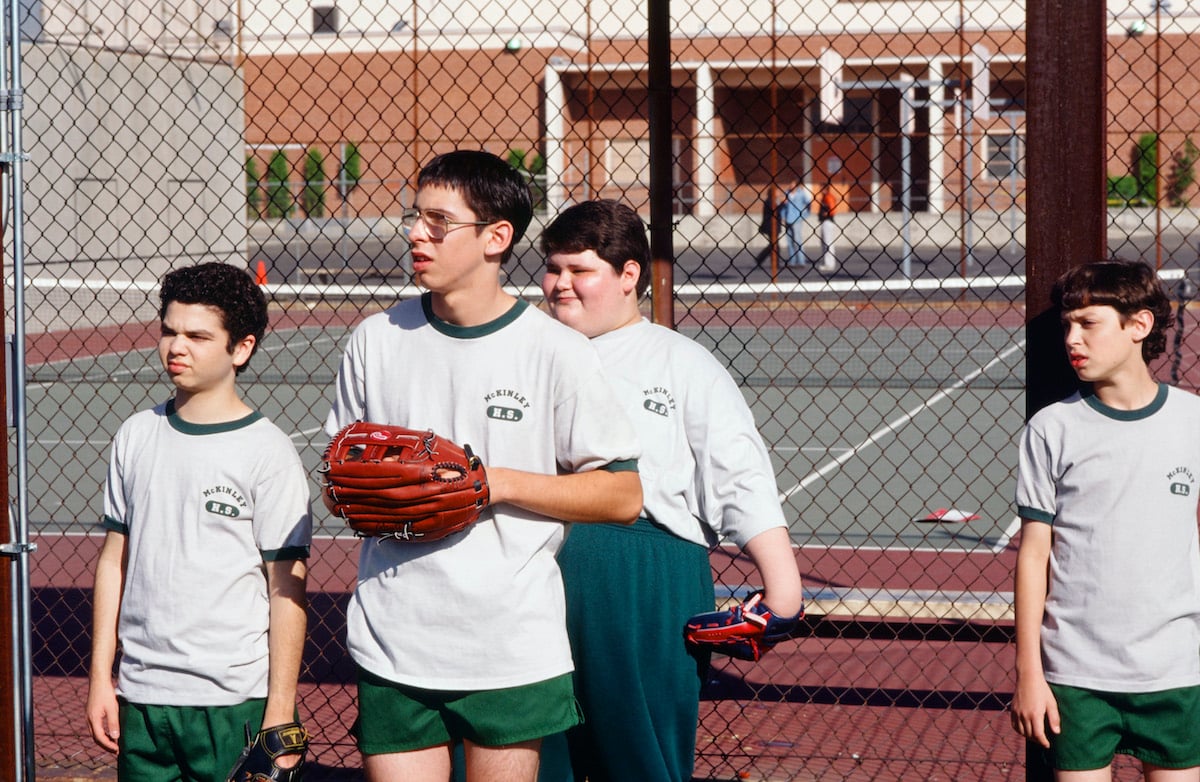 Samm Levine as Neal Schweiber, Martin Starr as Bill Haverchuck, Jerry Messing as Gordon Crisp, John Francis Daley as Sam Weir from 'Freaks and Geeks'