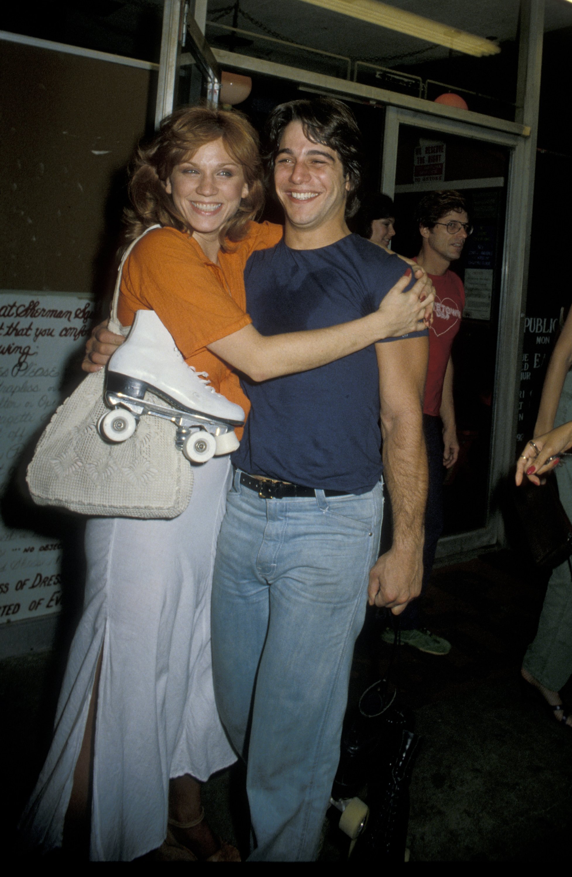 'Taxi' stars Marilu Henner and Tony Danza at Sherman Way Skating Rink in California, 1979