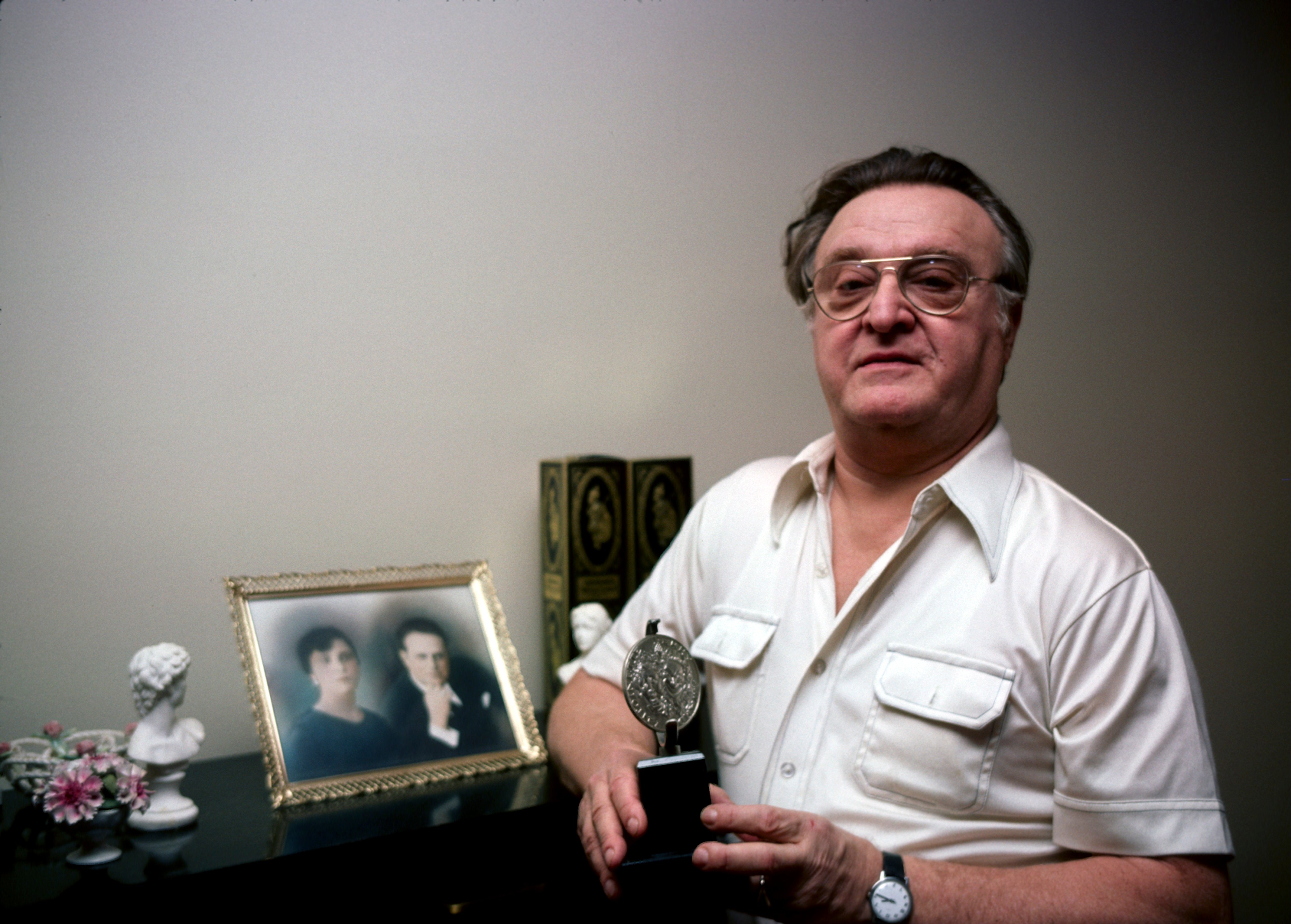 Actor Vincent Gardenia who portrayed Frank Lorenzo on 'All in the Family' is photographed in his New York City home in 1979