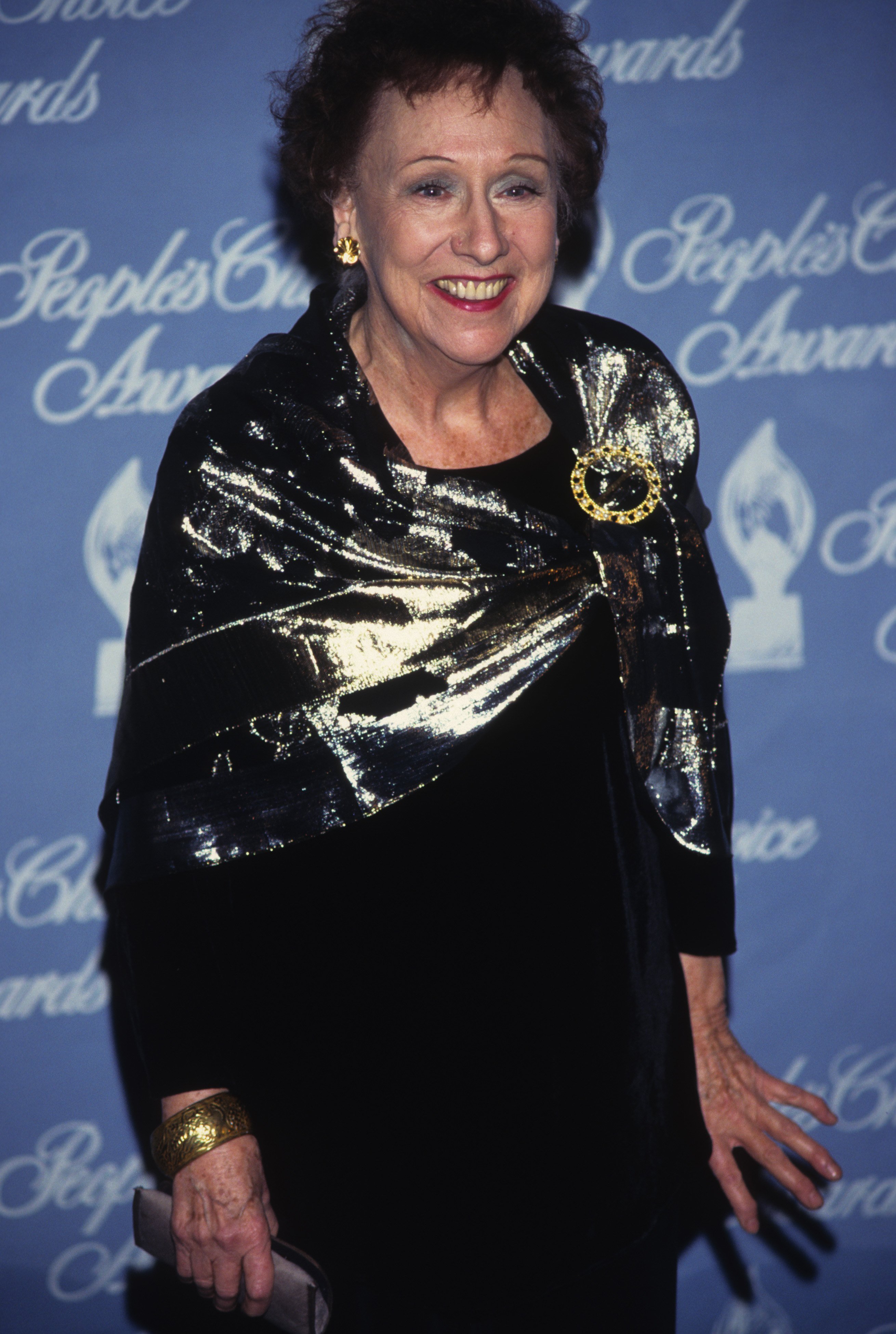 Jean Stapleton posing on the red carpet at the People's Choice Awards in 1997