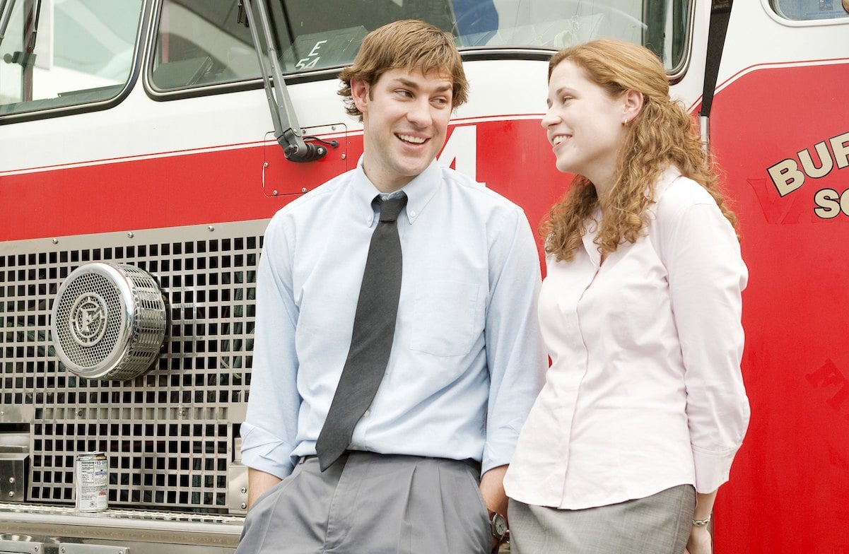 'The Office' characters Jim Halpert (John Krasinski) and Pam Beesly (Jenna Fischer)