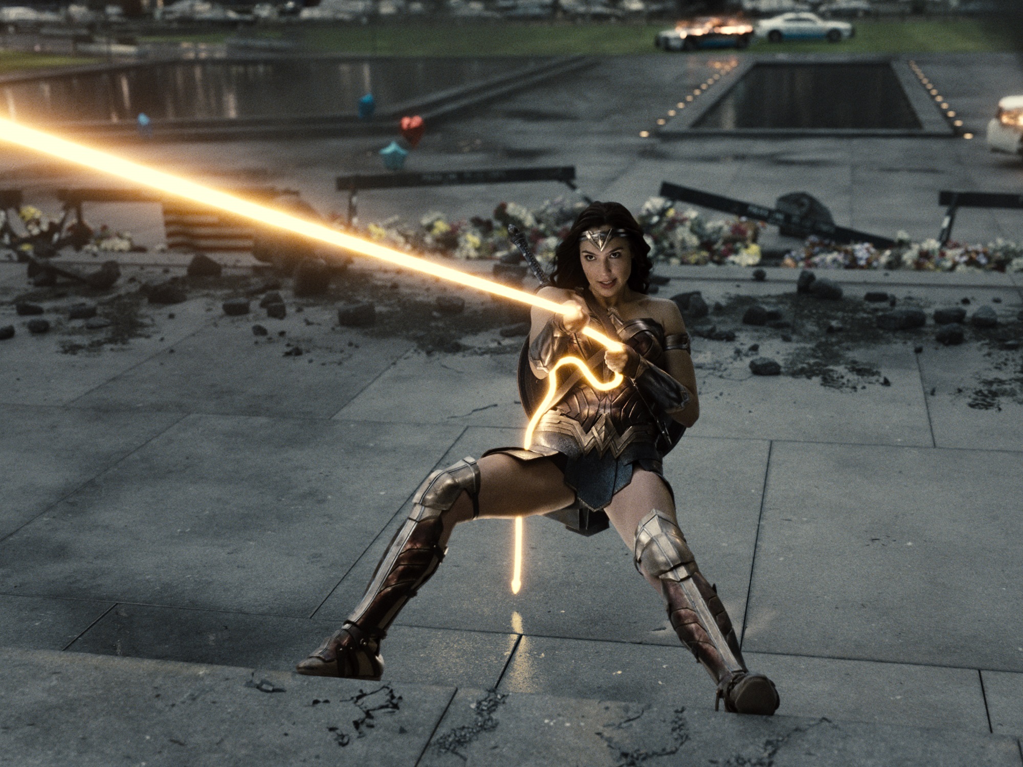 Justice League: Wonder Woman tries to lasso Superman