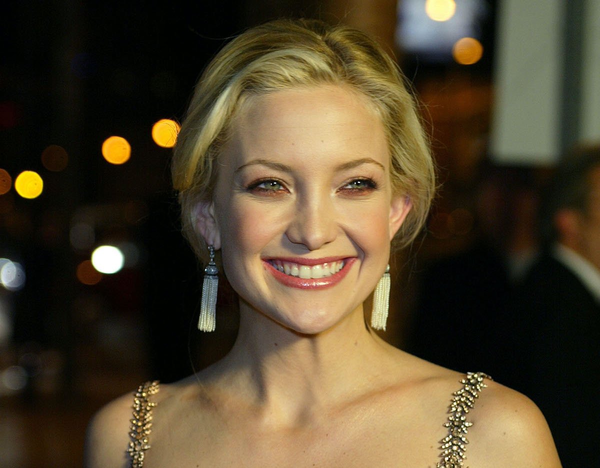 Kate Hudson smiles at the 'How to Lose a Guy in 10 Days' premiere after-party in 2003 | Kevin Winter/Getty Images