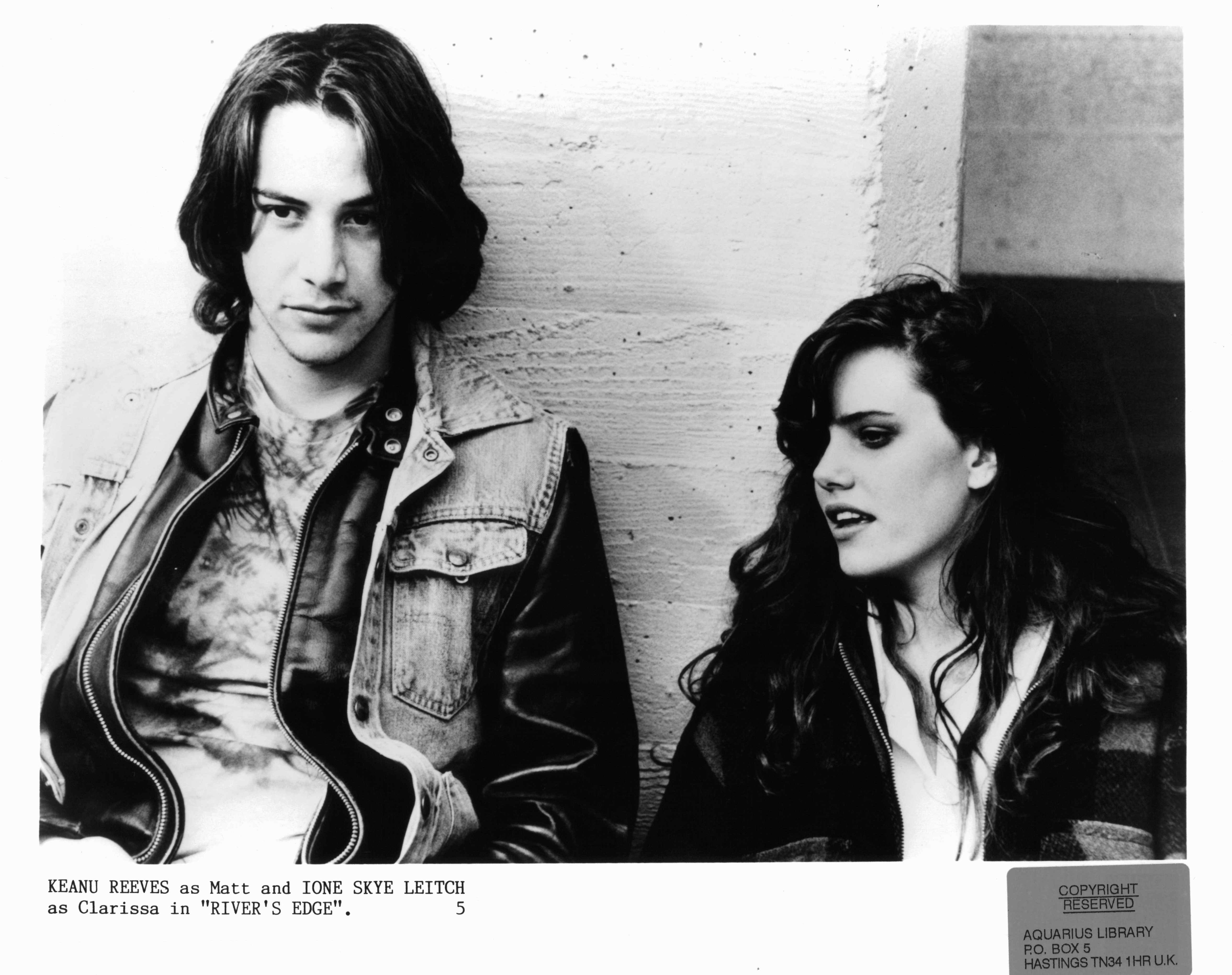 Keanu Reeves and Ione Skye in River's Edge