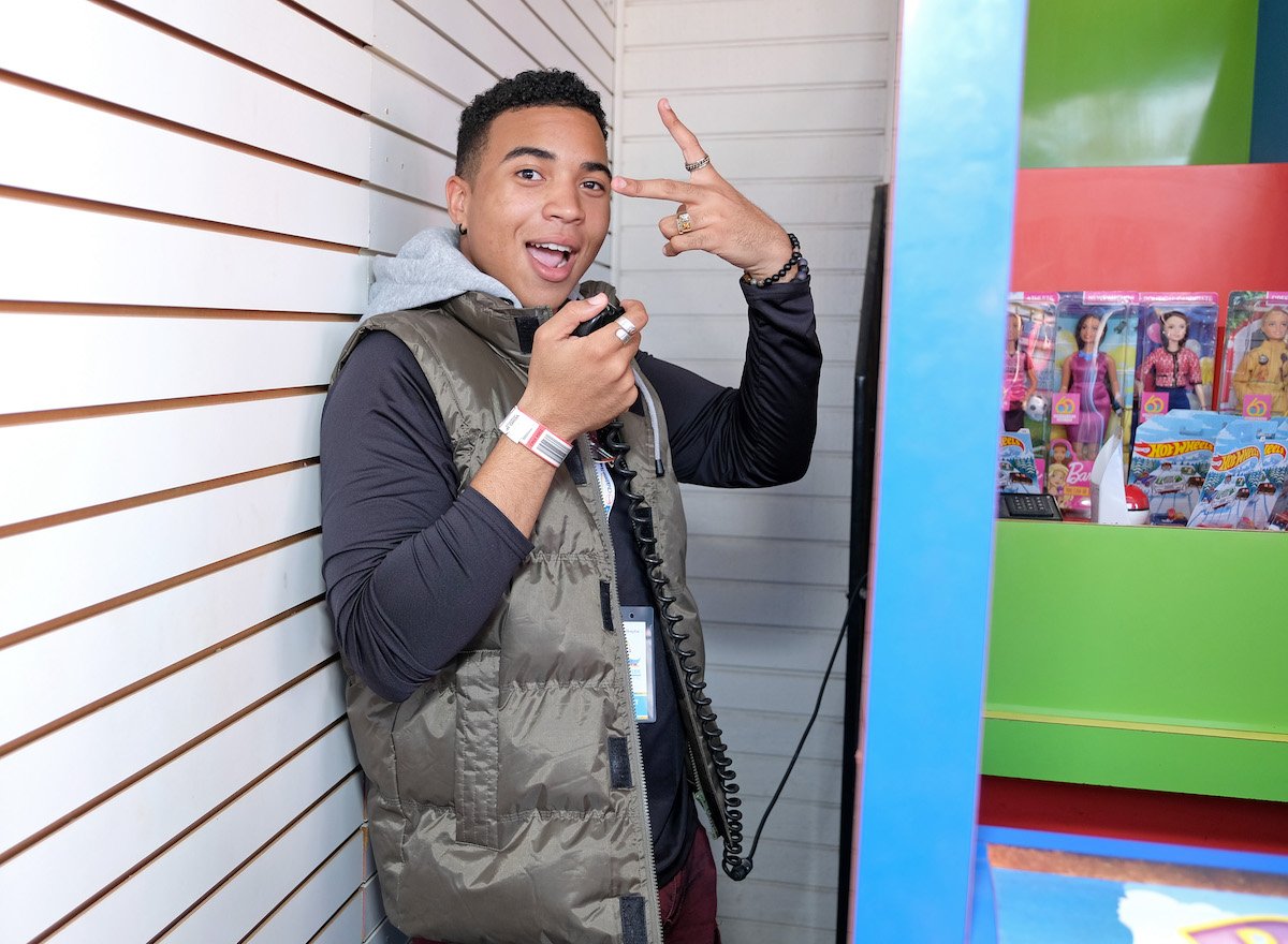 La'Ron Hines attends UCLA Mattel Children's Hospital's 20th Annual "Party on the Pier"