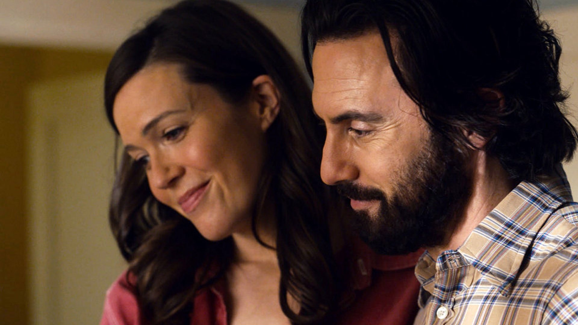 Screengrab of Mandy Moore as Rebecca Pearson and Milo Ventimiglia as Jack Pearson on ‘This Is Us’ Season 5 Episode 10, ‘I’ve Got This’