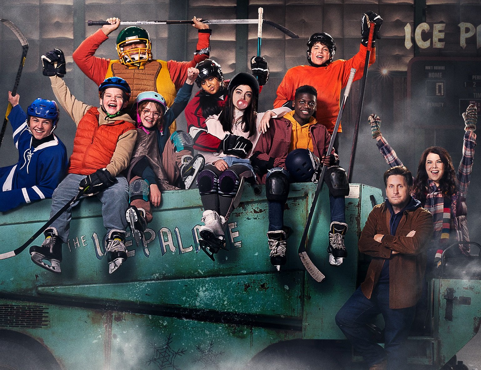Mighty Ducks Game Changers cast photo