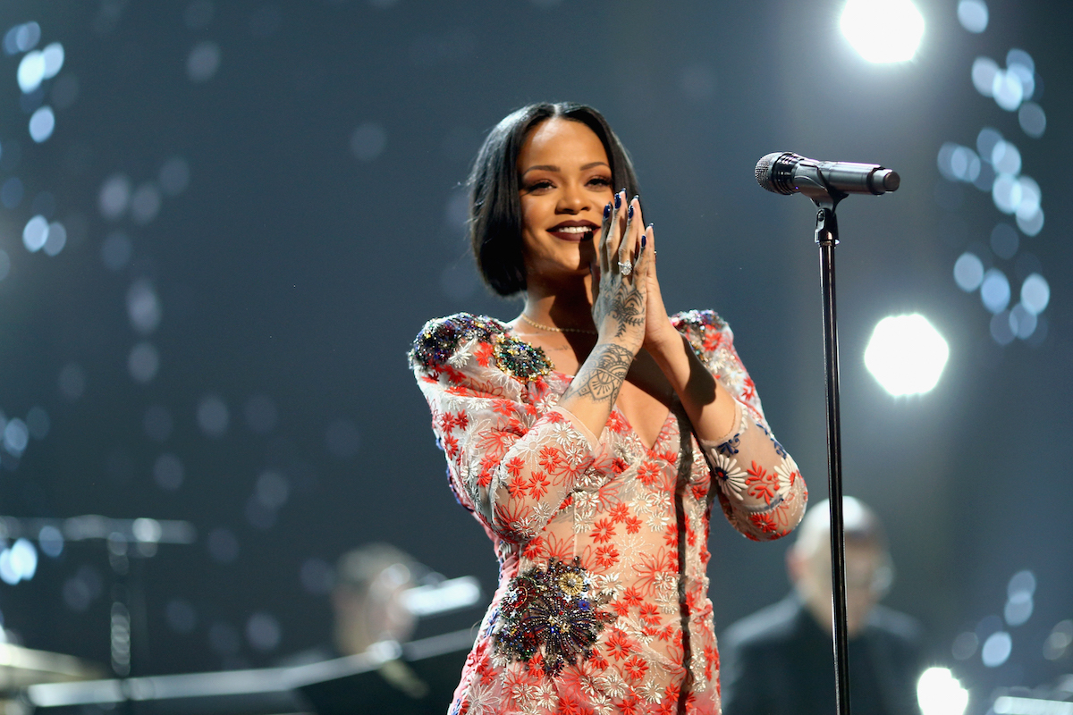 Rihanna attends the 2016 MusiCares Person of the Year honoring Lionel Richie at the Los Angeles Convention Center