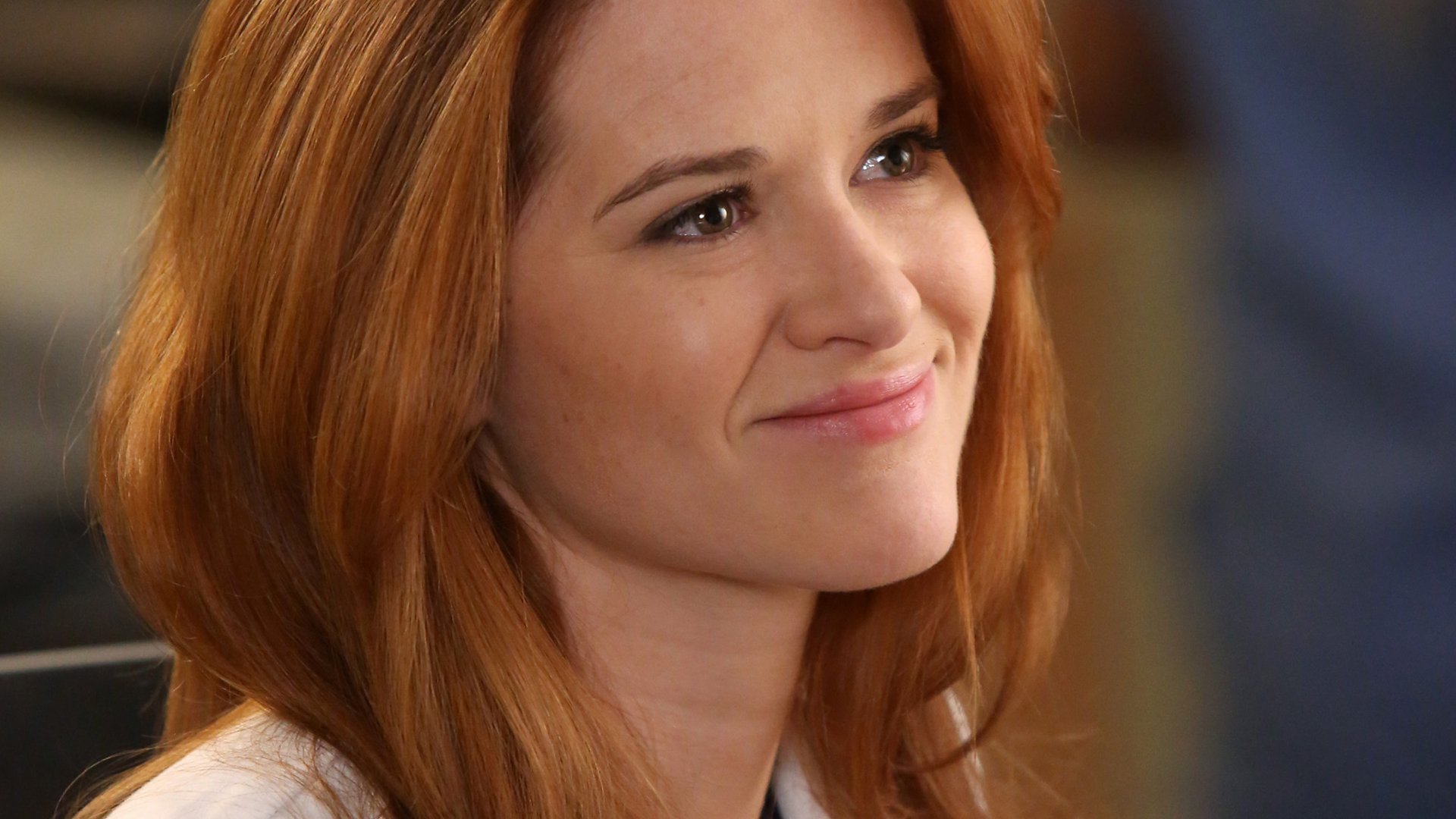 Sarah Drew as April Kepner on 'Grey's Anatomy' Season 9