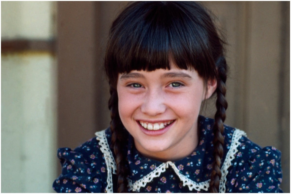 Shannen Doherty on the set of 'Little House on the Prairie'